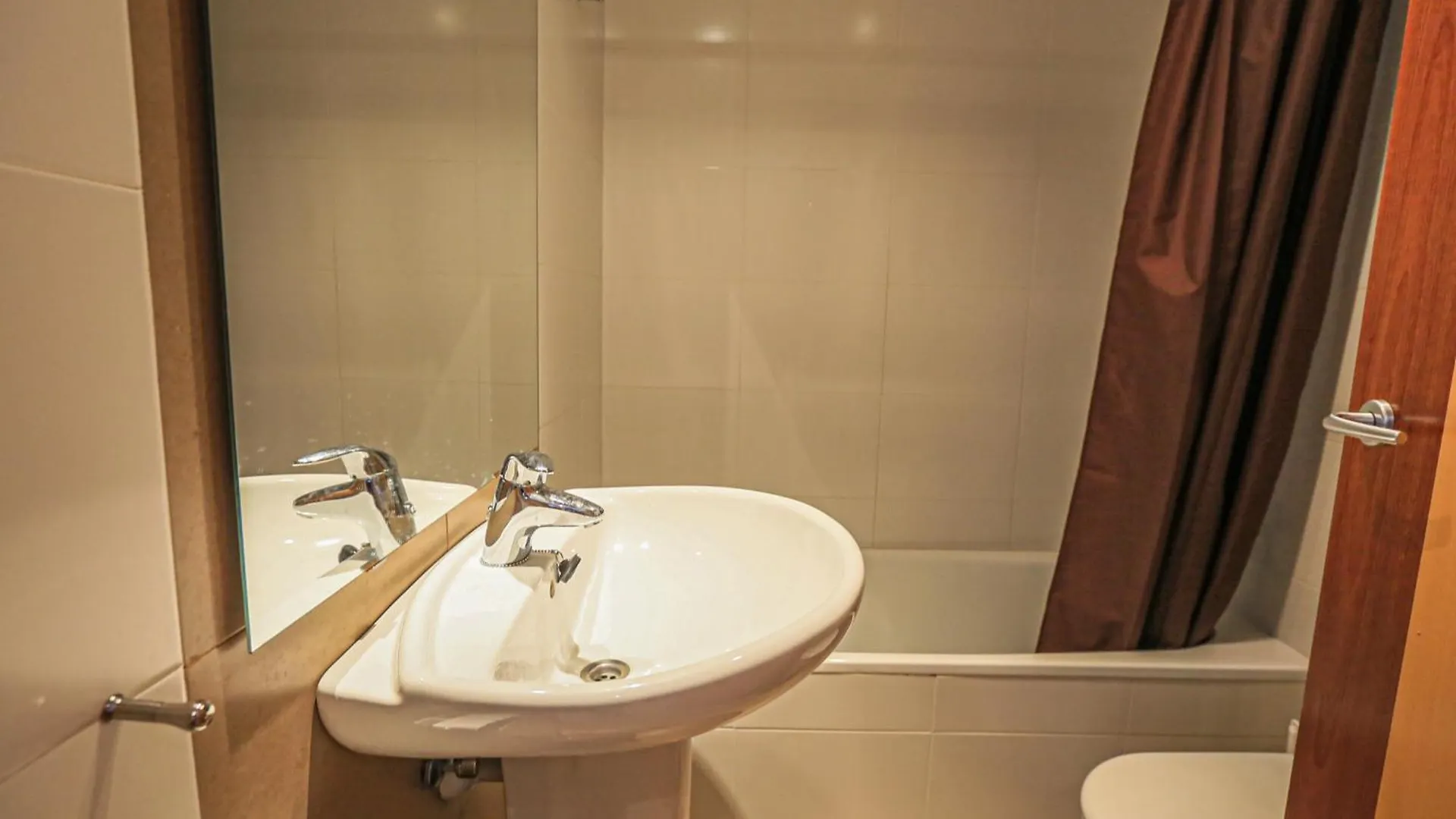 Ciutadella A Litoral Costa Dorada - Only Families Apartment Cambrils Spain
