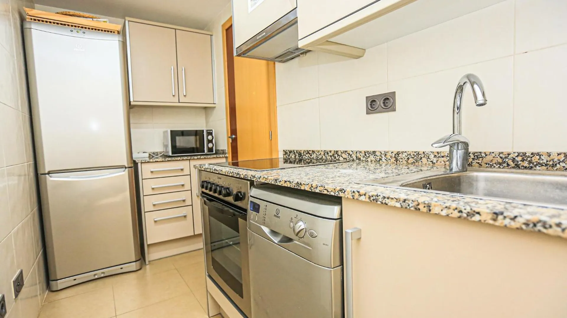 Ciutadella A Litoral Costa Dorada - Only Families Apartment Cambrils