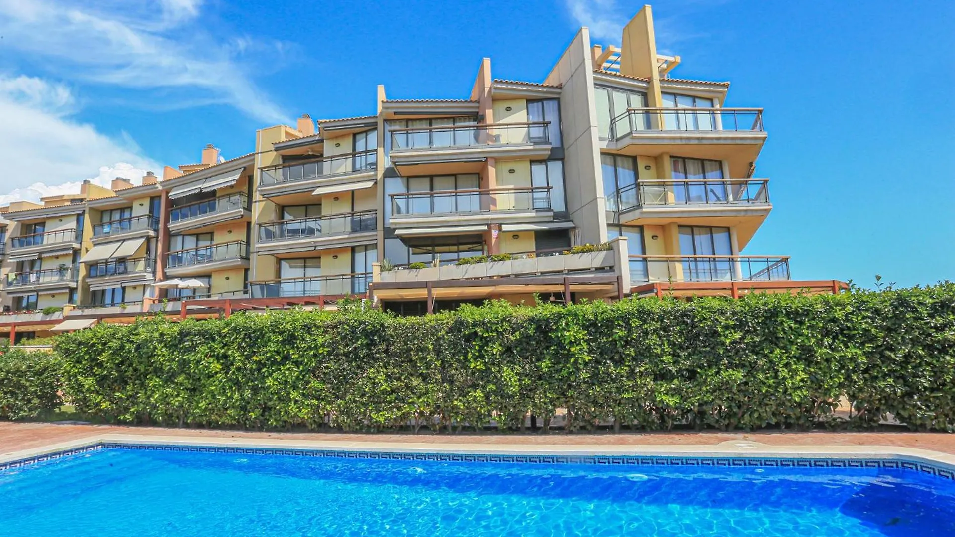 Ciutadella A Litoral Costa Dorada - Only Families Apartment Cambrils Spain